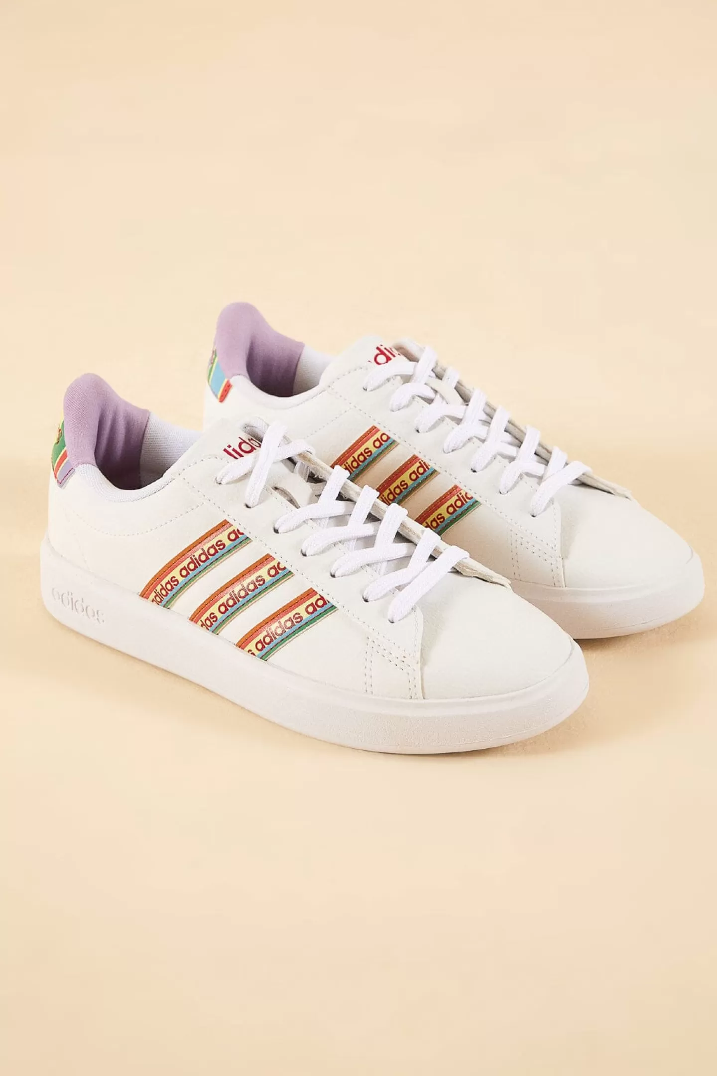 FARM Rio  ADIDAS GRAND COURT 2.0 FOOTWEAR WHITE