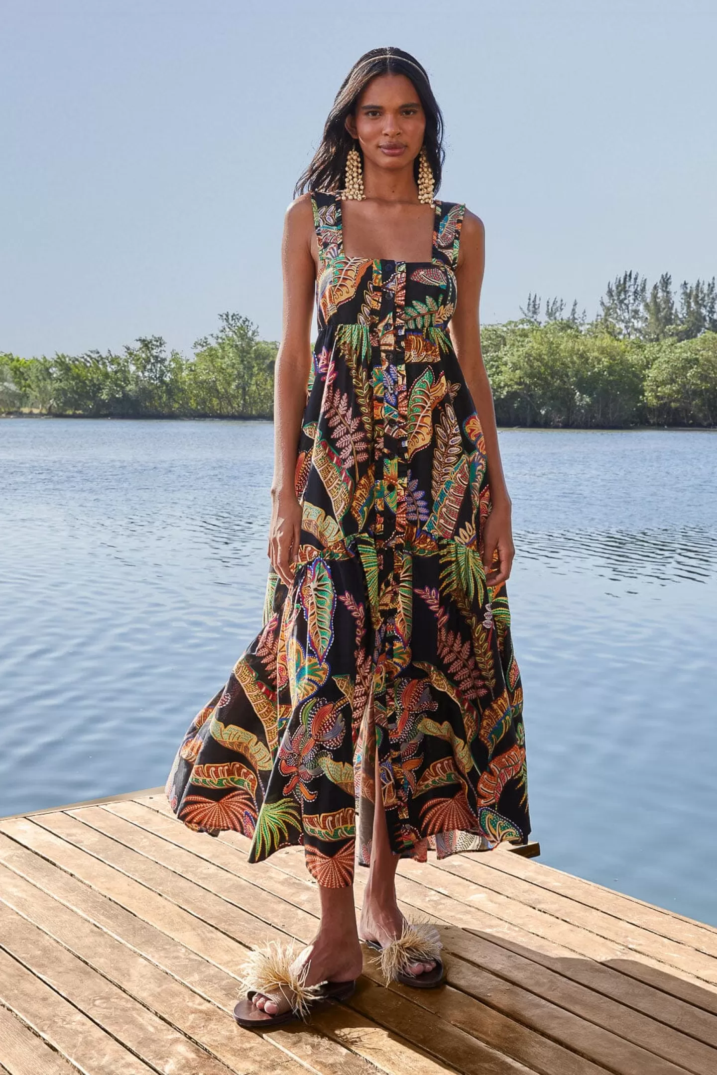 FARM Rio  COOL FOLIAGE BLACK SLEEVELESS MAXI DRESS