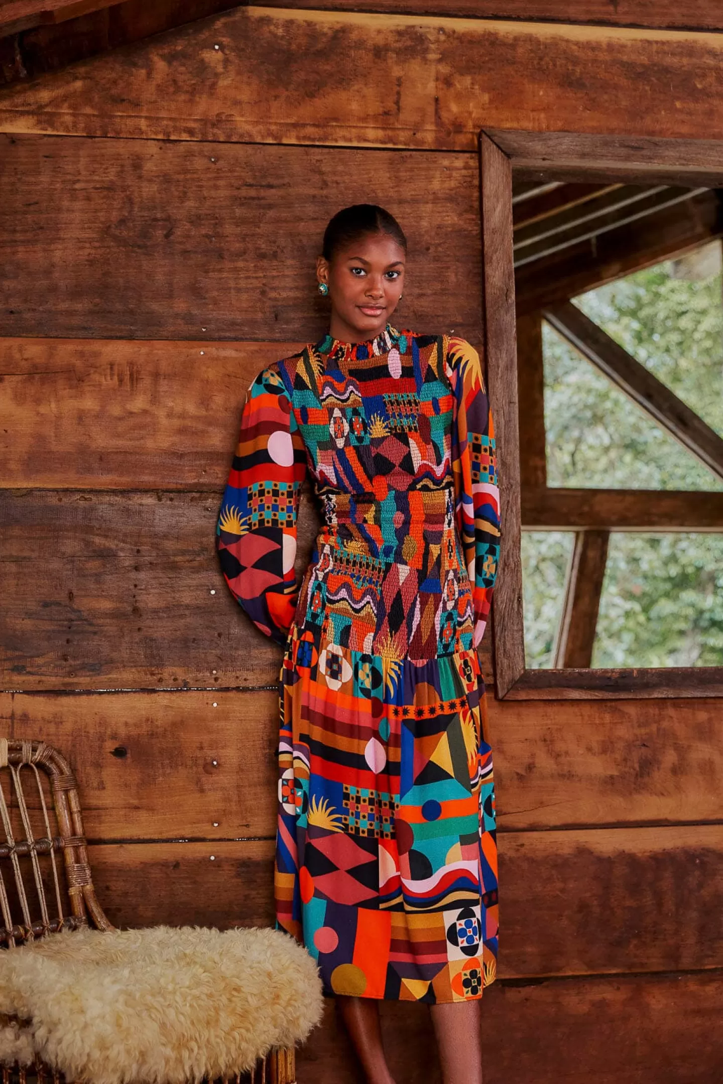 FARM Rio  MULTICOLOR TROPICAL SHAPES LENZING™ ECOVERO™ VISCOSE MIDI DRESS